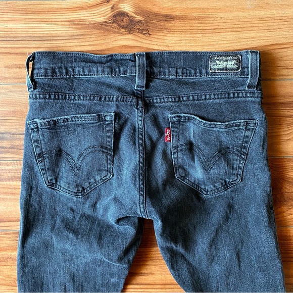 Black Levi’s Jeans - Picture 6 of 8